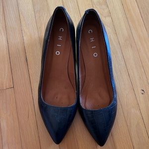 Chico Navy Tortoise Block Heel Size 39 (8.5 US)